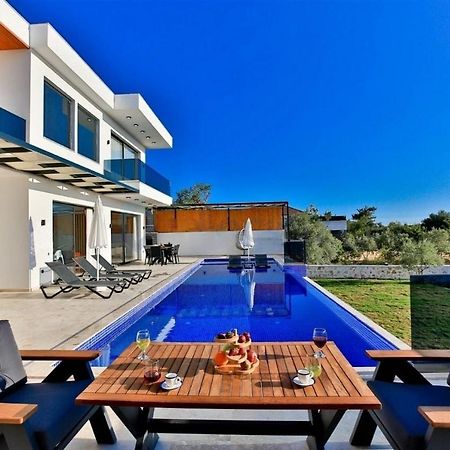 Villa Lycian-Kalkan 3 Bedroom-2 Jakuzzies-Sauna-Turkish Hamam-Huge Private Pool And Lovely Garden Kaş Exterior foto