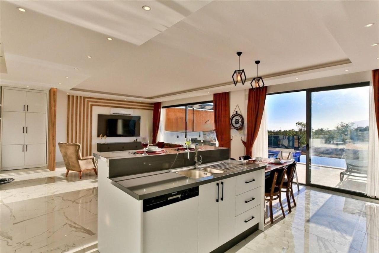 Villa Lycian-Kalkan 3 Bedroom-2 Jakuzzies-Sauna-Turkish Hamam-Huge Private Pool And Lovely Garden Kaş Exterior foto