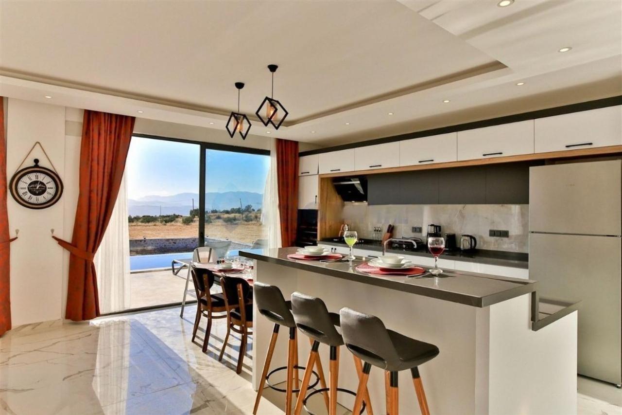 Villa Lycian-Kalkan 3 Bedroom-2 Jakuzzies-Sauna-Turkish Hamam-Huge Private Pool And Lovely Garden Kaş Exterior foto