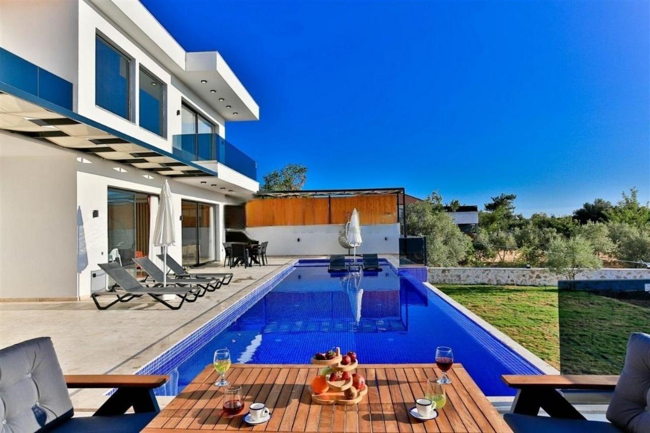 Villa Lycian-Kalkan 3 Bedroom-2 Jakuzzies-Sauna-Turkish Hamam-Huge Private Pool And Lovely Garden Kaş Exterior foto